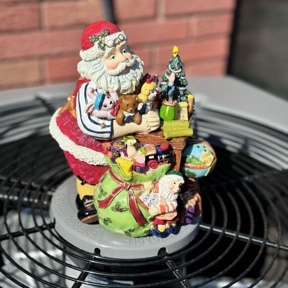 Fitz and Floyd Santa and toys musical plays We Wish You a Merry Christmas. It wo - Picture 9 of 12